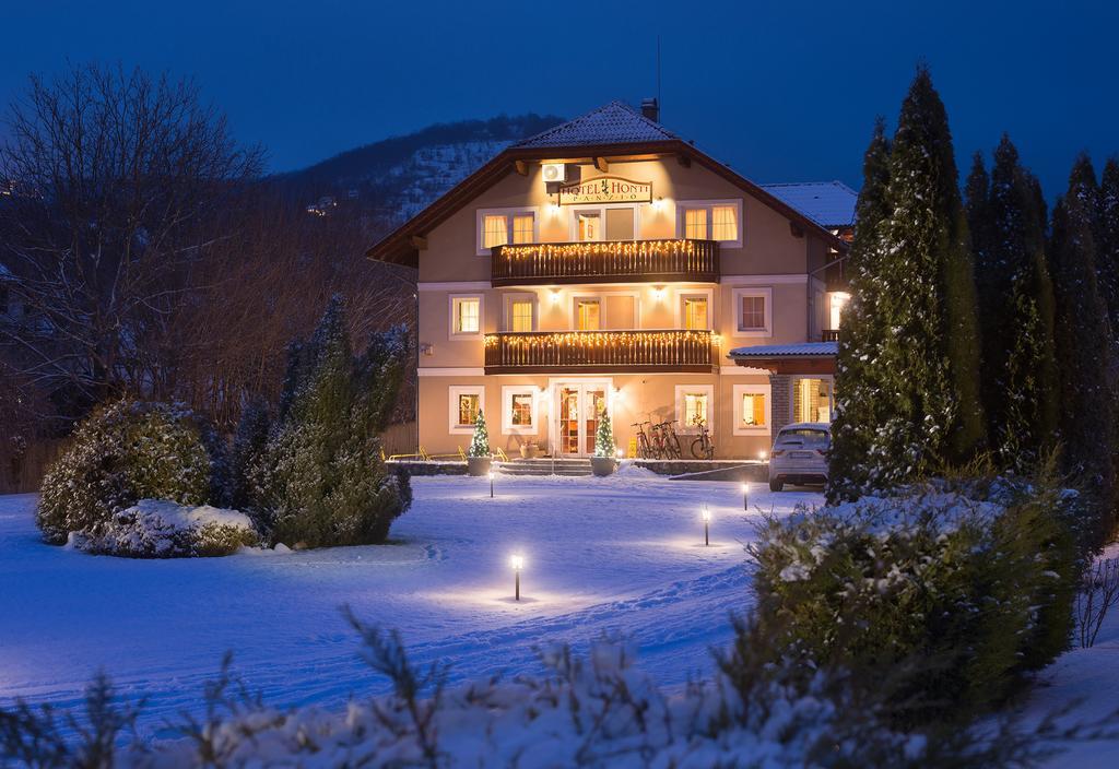 Hotel Honti Wellness Es Konferencia Szalloda Visegrad Exterior photo